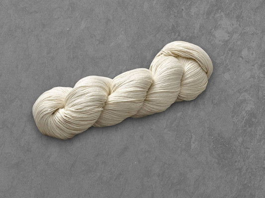 Undyed Yarn: Organic Cotton 4Ply Knitting Yarn