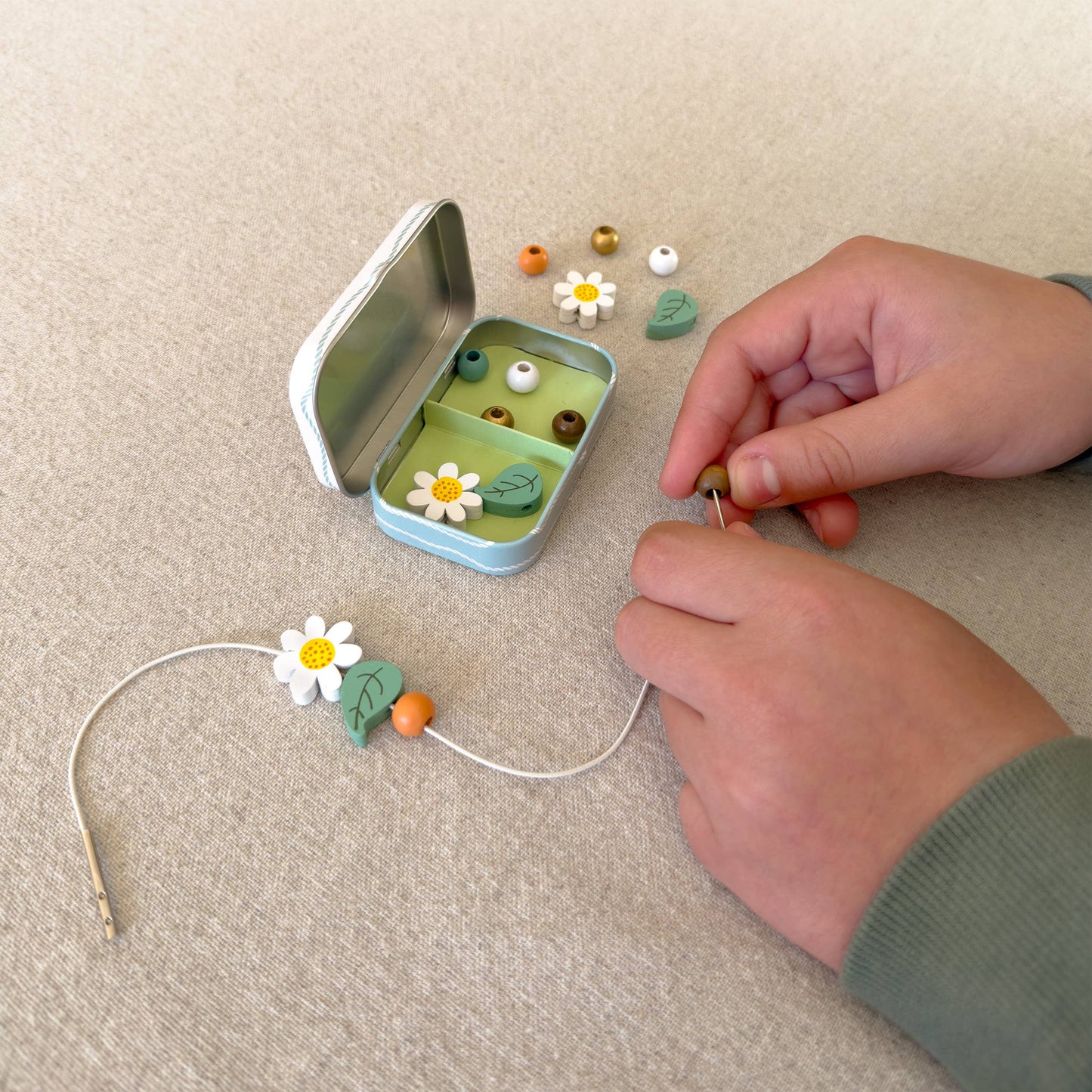 Daisy Bracelet Gift Kit