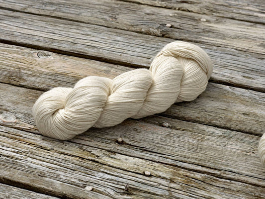 Undyed Yarn: Organic Cotton 4Ply Knitting Yarn