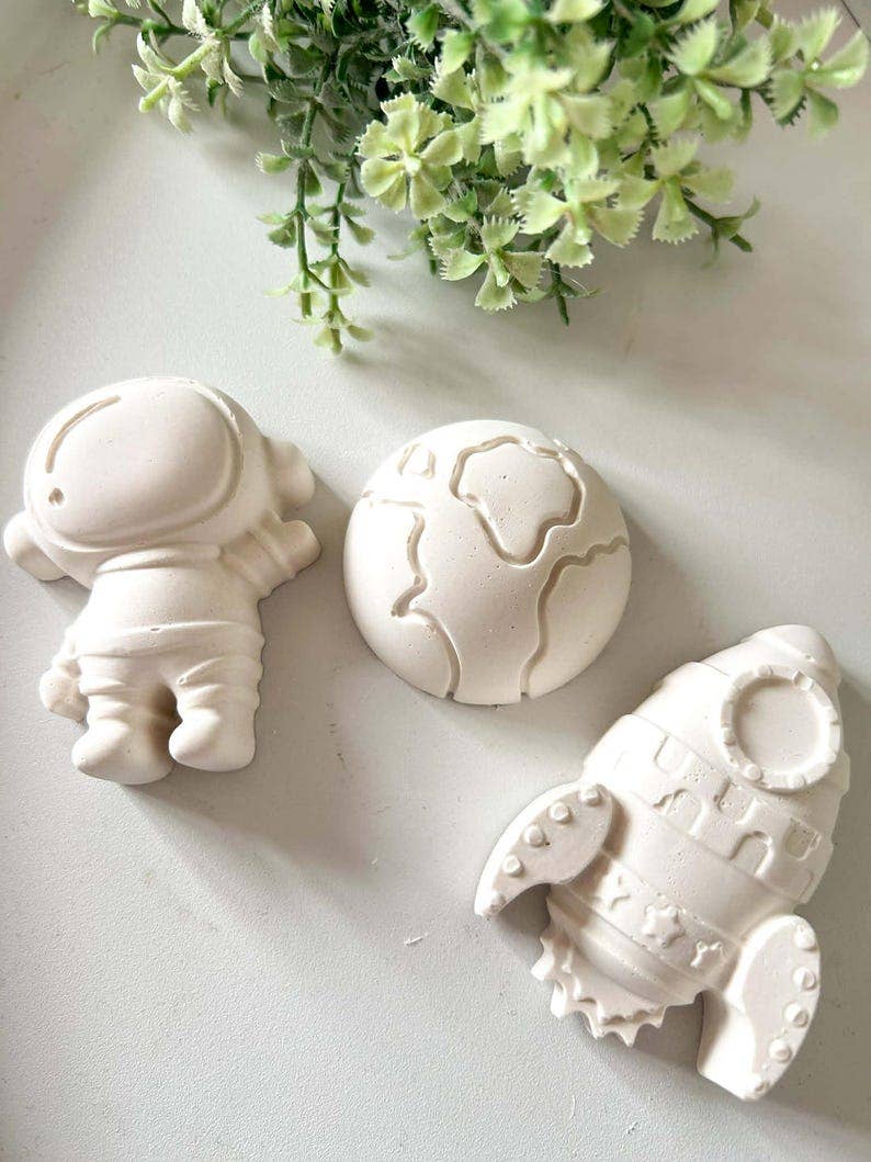 Space Themed Pottery Painting Kit, Paint Your Own Astronaut Set, DIY Creative Craft Kit, Fun Date Night Activities, Custom Room Decor