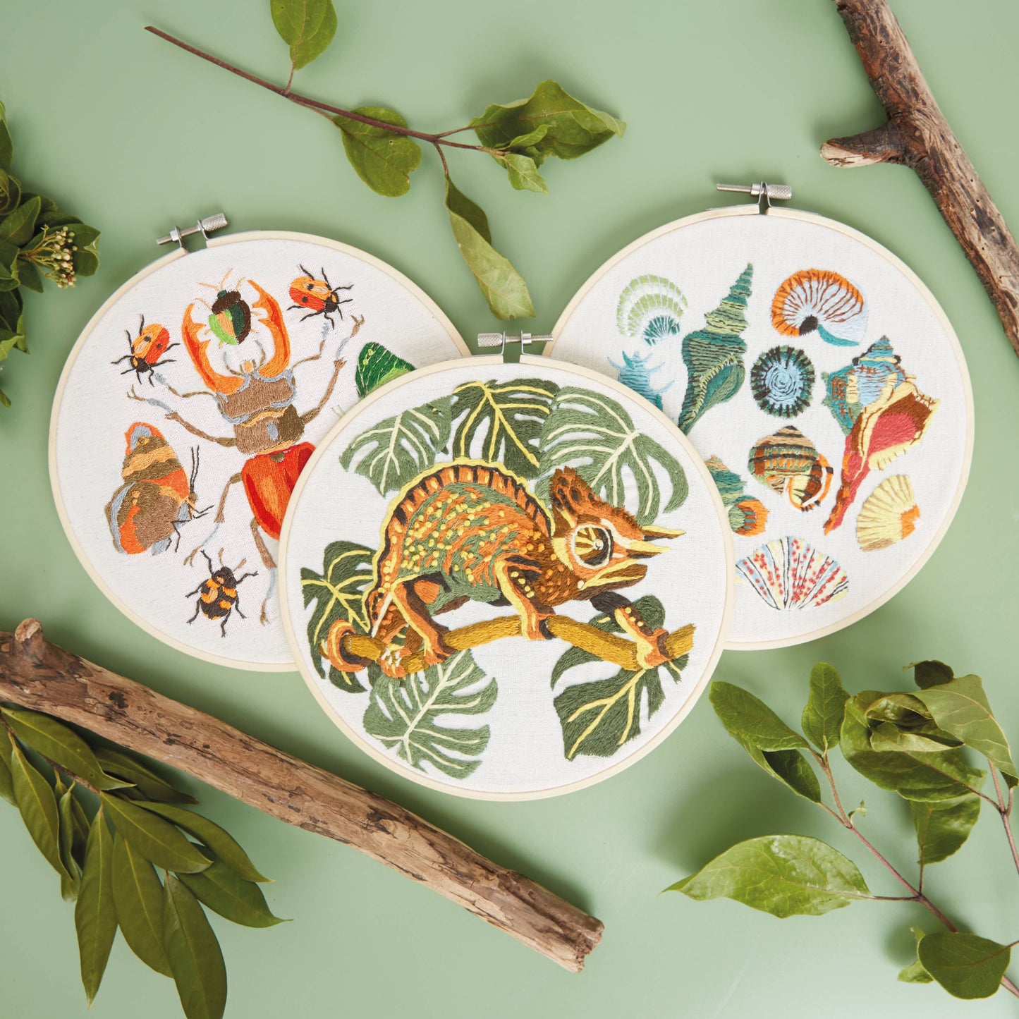 Natural History Museum Embroidery Hoop Kit, Shells Design 8"