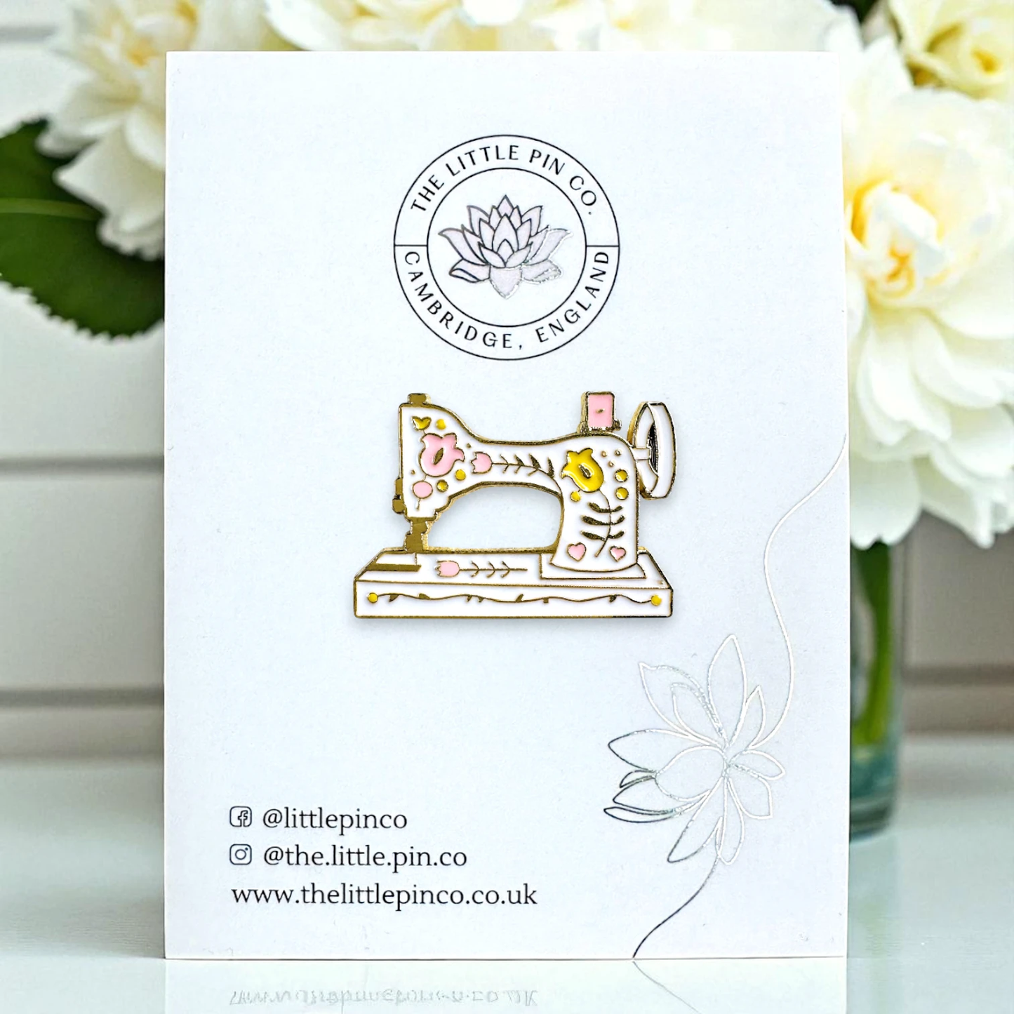 White Sewing Machine Enamel Pin Brooch With Flowers